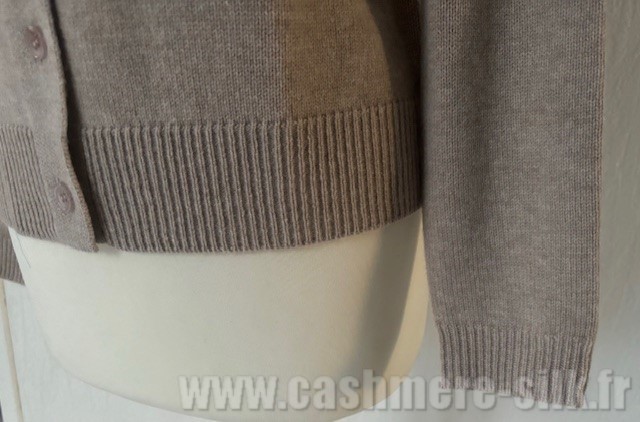 détail cardiganROND  100% cachemire 4 fils