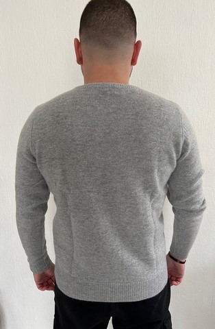 pull 4 fils col V homme 100% cachemire de dos