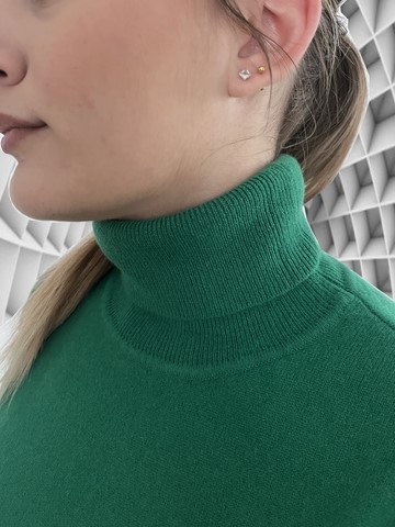 détail col roulé vert Gucci