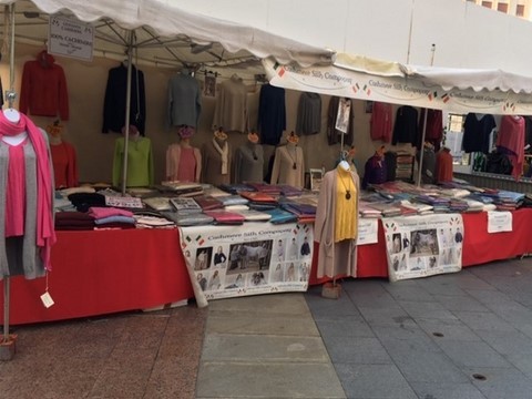 stand cashmere silk compagny